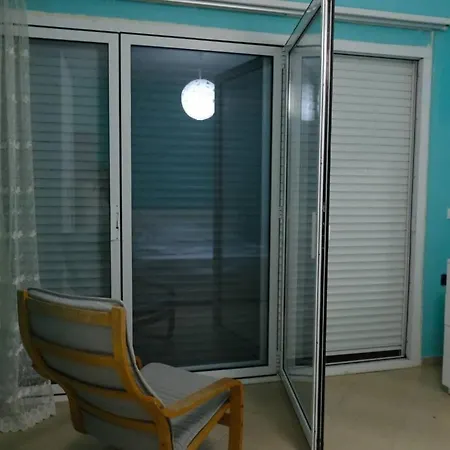 Lovely Front Apartment. * Golem (Tirana)