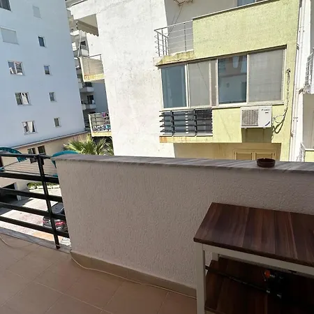 Lovely Front Apartment. Apartment Golem (Tirana)